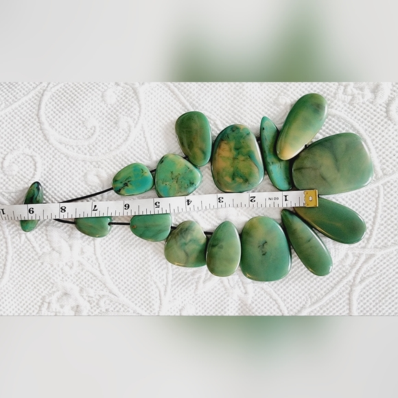 Green Resin Bead Statement Necklace - Picture 7 of 9